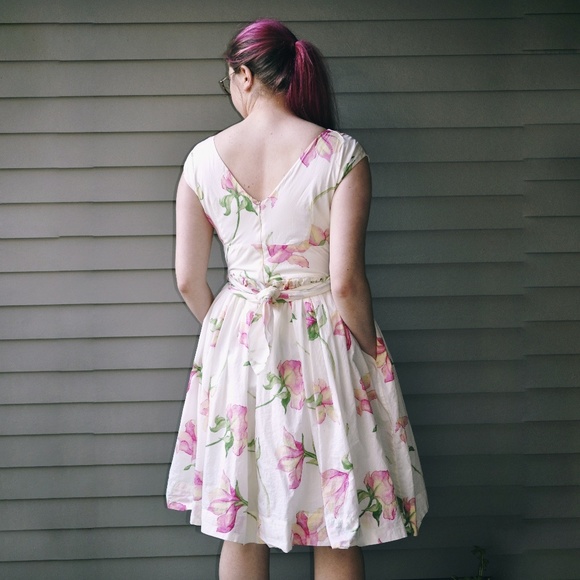 Liz Claiborne Dresses & Skirts - 1950s style floral Liz Claiborne dress